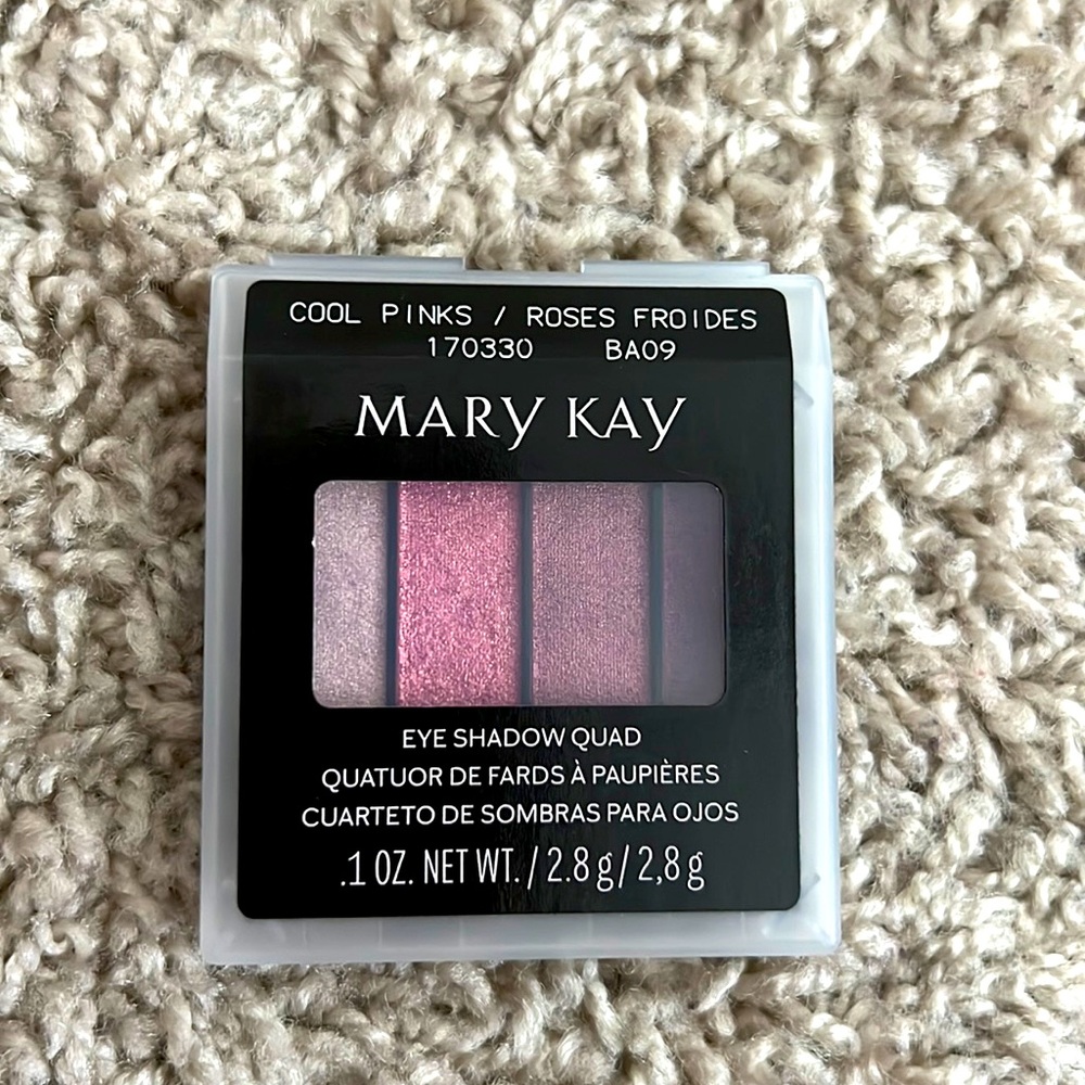 Eyeshadow cool pinks
